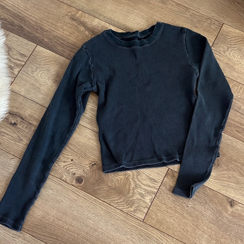 Brandy Melville Ribbed Long Sleeve Tee